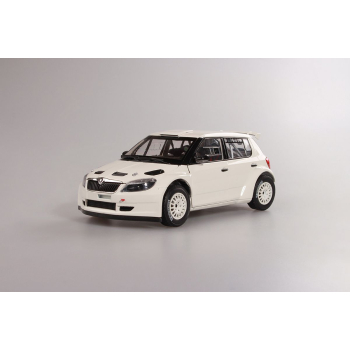 Škoda Fabia II FL S2000 (2010) Biała - Koła szutrowe (Bílá - Šotolinová Kola) 1:18 - ABREX