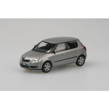 Škoda Fabia II (2006) Beżowy Cappuccino Metalik (Béžová Cappuccino Metalíza) 1:43 - ABREX