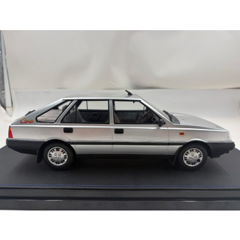 Polonez Caro 1:18 L115 TNK0002 [PRZEDPRZEDAŻ 26.09.2026 - WYSYŁKA LISTOPAD - CZYTAJ OPIS]